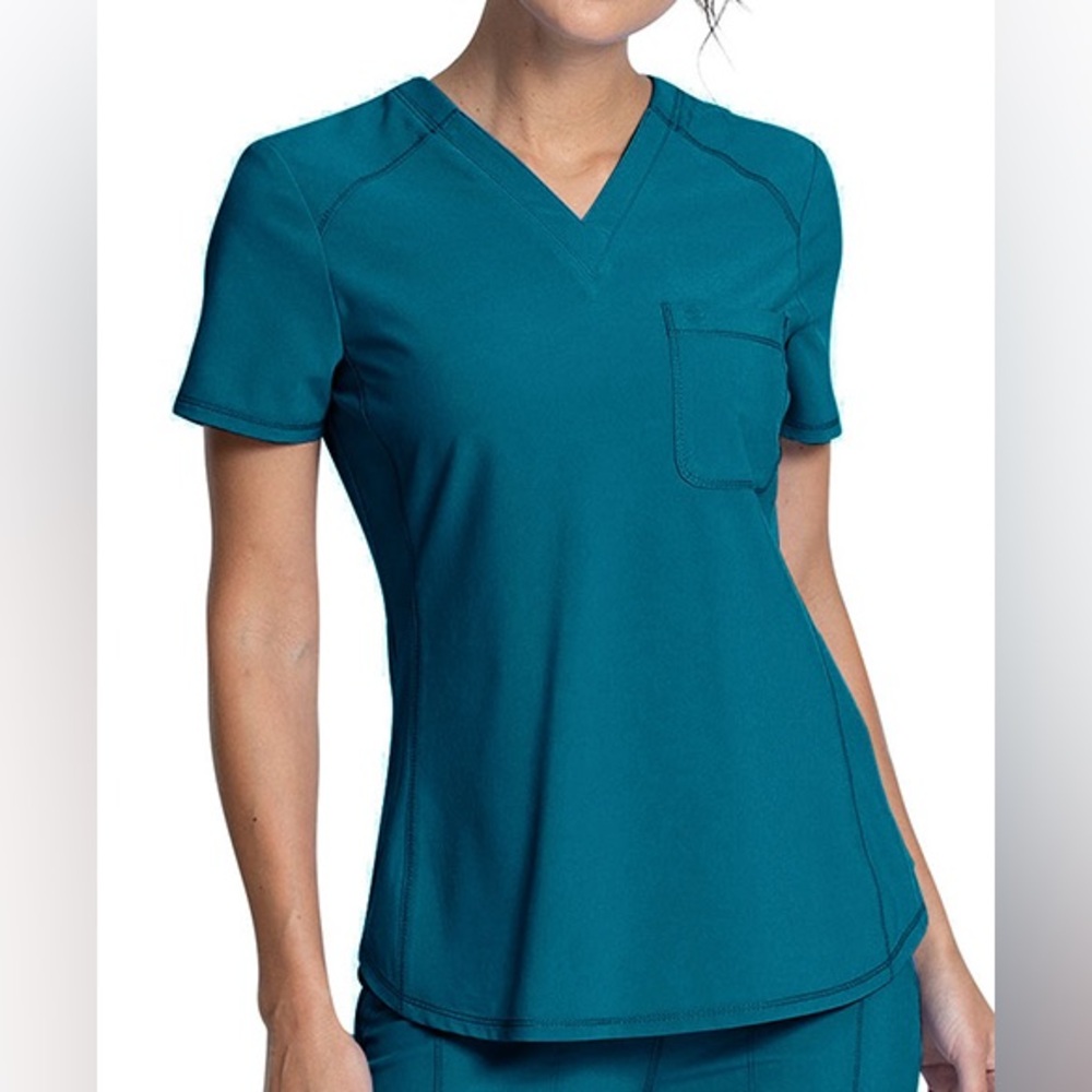 Cherokee Infinity Scrub Top